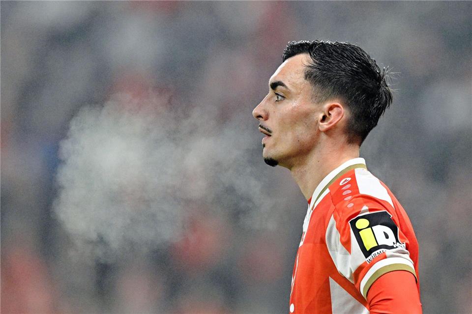 Paul Nebel ersetzt den verletzten Nadiem Amiri. (Archivbild)Uwe Anspach/dpa