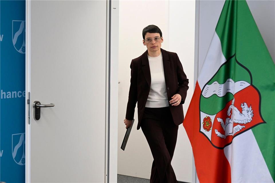 Paul war im Zusammenhang mit dem Anschlag von Solingen in die Kritik geraten.Roberto Pfeil/dpa