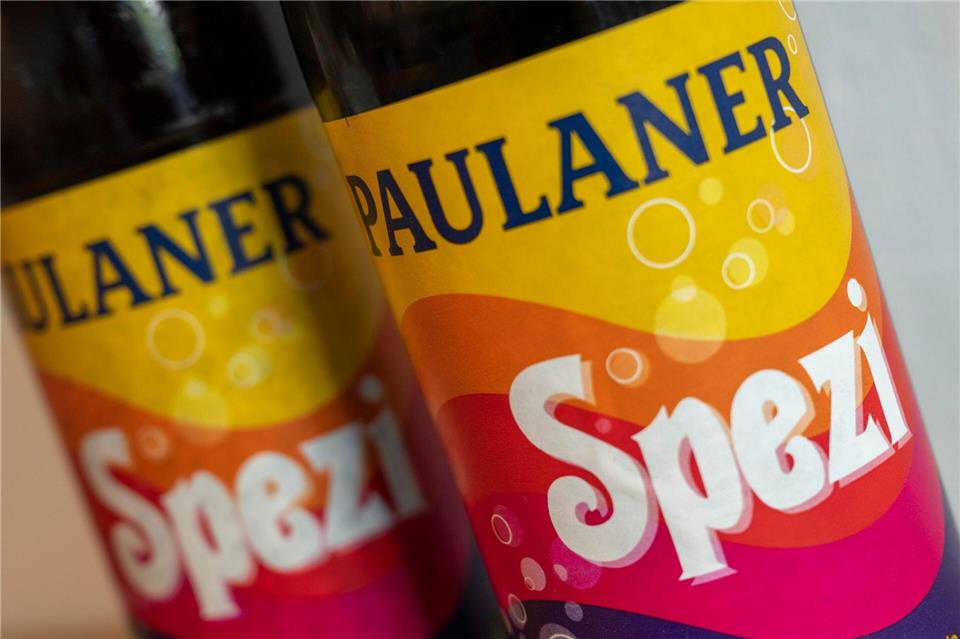 Paulaner Spezi ist zum Marktführer bei Cola-Mix-Getränken aufgestiegen. (Archivbild) Lennart Preiss/dpa