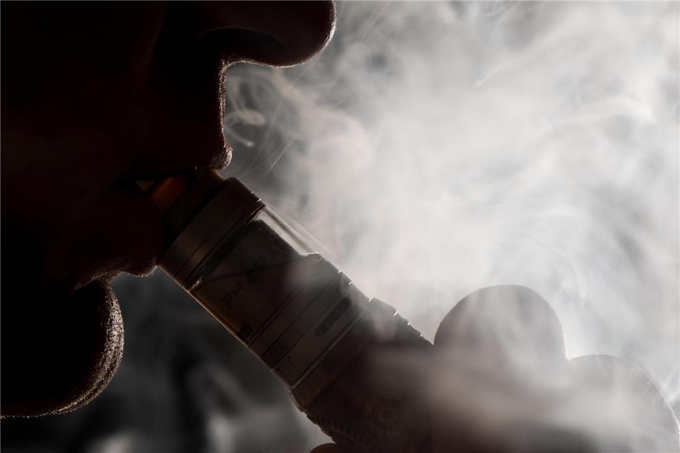 Per E-Zigarette kann die Droge konsumiert werden. (Symbolbild)