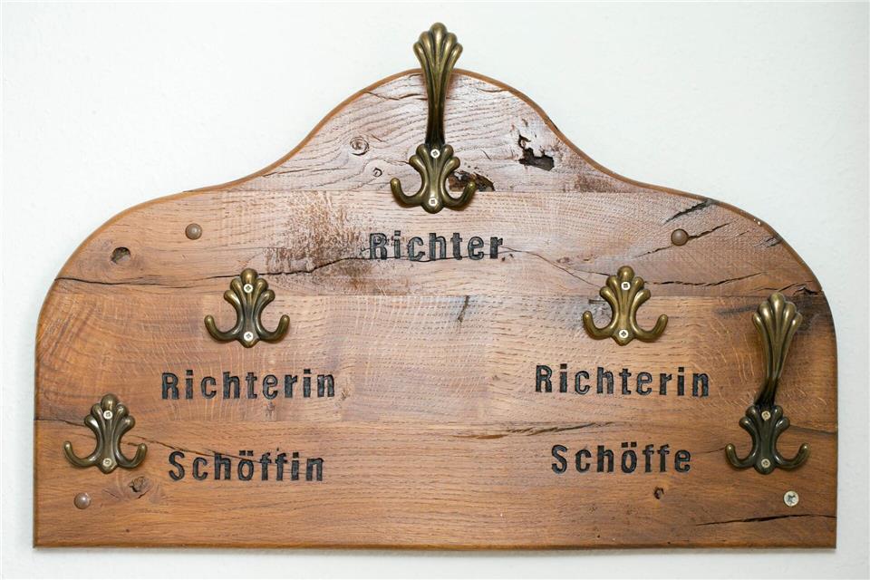 Per Gesetz will die SPD in Bayern erreichen, dass Schöffen nur ohne jegliche Zweifel an ihrer Verfassungstreue ernannt werden dürfen. (Symbolbild)Friso Gentsch/dpa