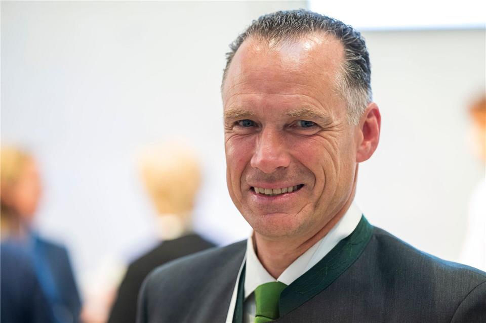 Peter Inselkammer wurde ohne Gegenstimme zum neuen Präsidenten der IHK für München und Oberbayern gewählt.Peter Kneffel/dpa