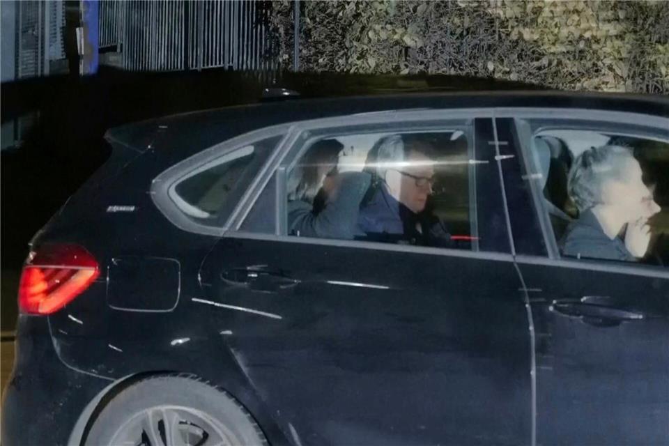 Peter Mandelson wurde nach seiner Festnahme unter Auflagen freigelassen.Uncredited/Sky News/AP/dpa