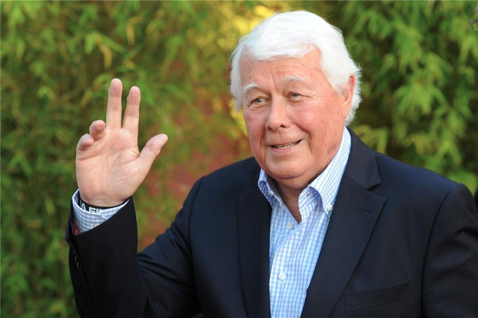 Peter Weck ist dankbar für sein hohes Alter und blickt auf eine große Karriere zurück. (Archivfoto)picture alliance / dpa