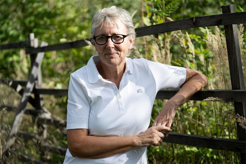 Petra Hinkels Großvater hatte vor Jahrzehnten ein erstes Waldstück von der Kommune gekauft.  Florian Wiegand/dpa