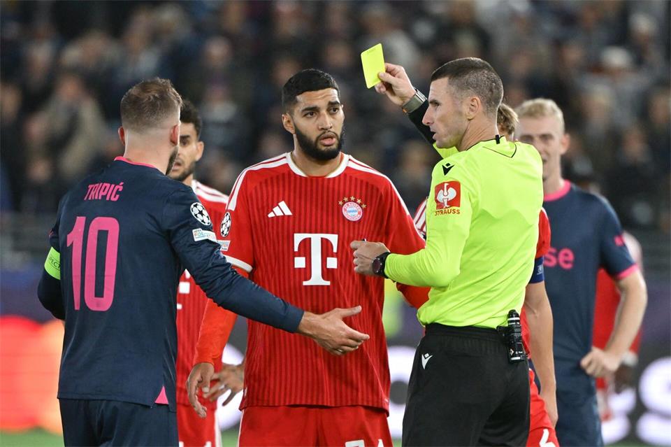 Phasenweise ging es heiß her zwischen Bayern und Stavanger.Peter Kneffel/dpa