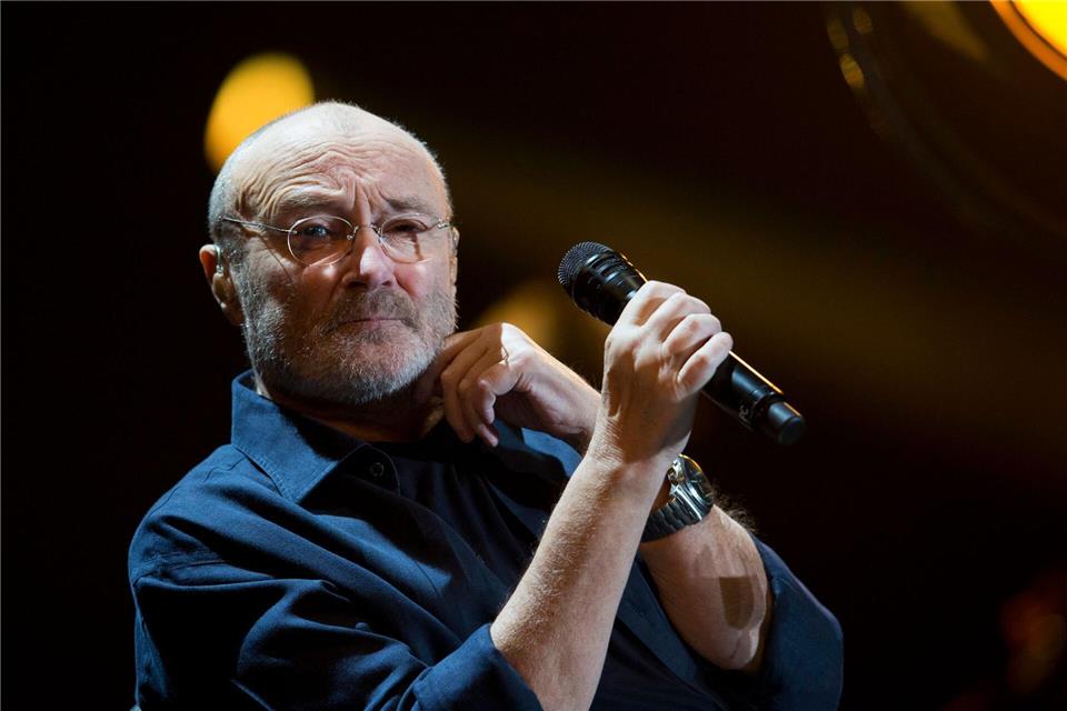 Phil Collins kämpfte 2024 in einer Klinik um sein Leben. (Archivbild)Rebecca Blackwell/AP/dpa