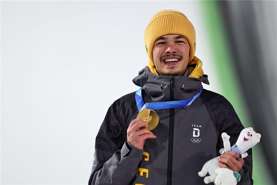 Philipp Raimund schlug nach seinem Olympiasieg auch nachdenkliche Töne an.Daniel Karmann/dpa