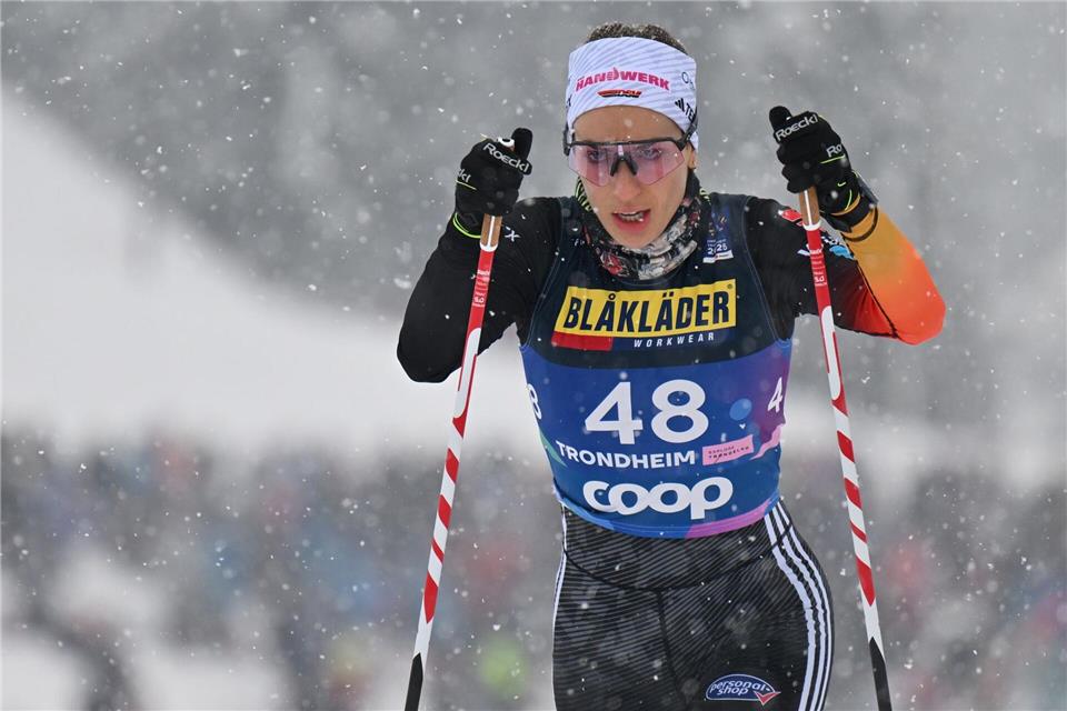 Pia Fink war am Silvestertag beste deutsche Starterin bei der Tour de Ski im Langlauf. (Archivbild)Hendrik Schmidt/dpa