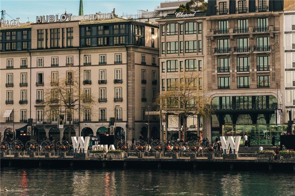 Piaget und Hublot und andere berühmte Uhrenmarken haben Boutiquen in der Stadt.Genève Tourisme/dpa-tmn