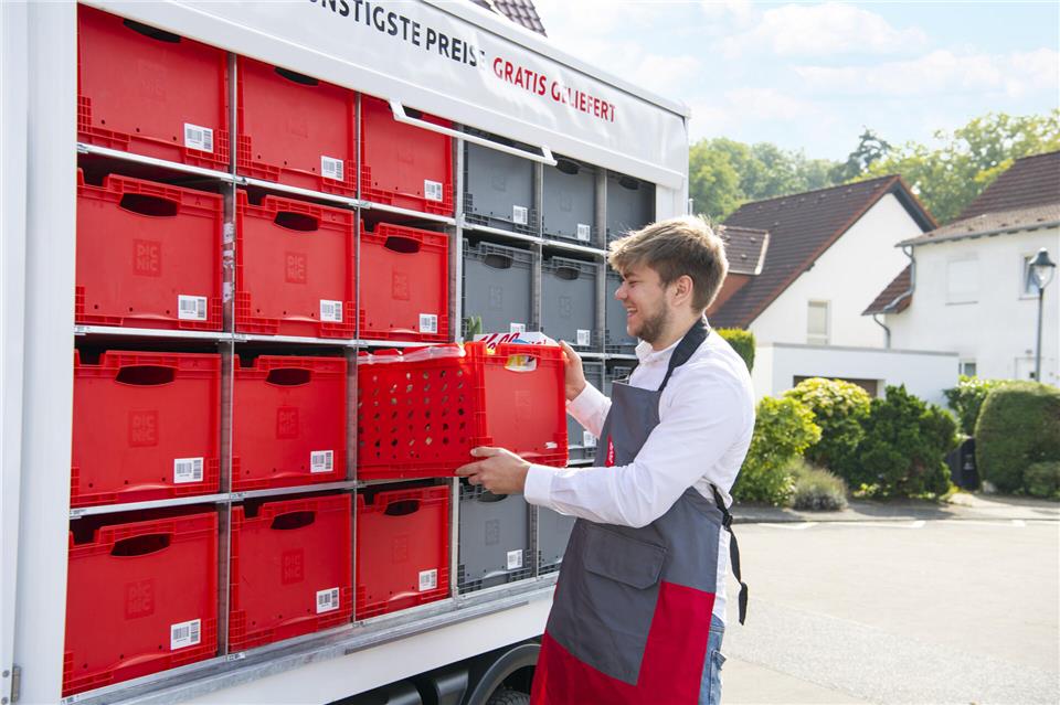 „Picnic“ liefert die Einkäufe in Kleintransportern aus.