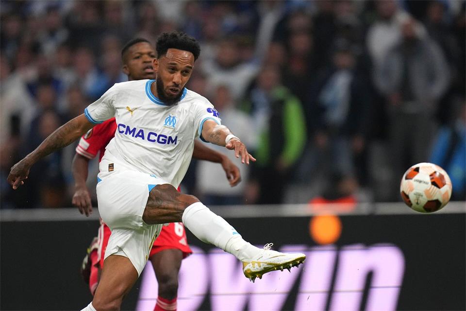 Pierre-Emerick Aubameyang im Trikot seines Ex-Clubs Marseille. (Archivbild)Daniel Cole/AP/dpa