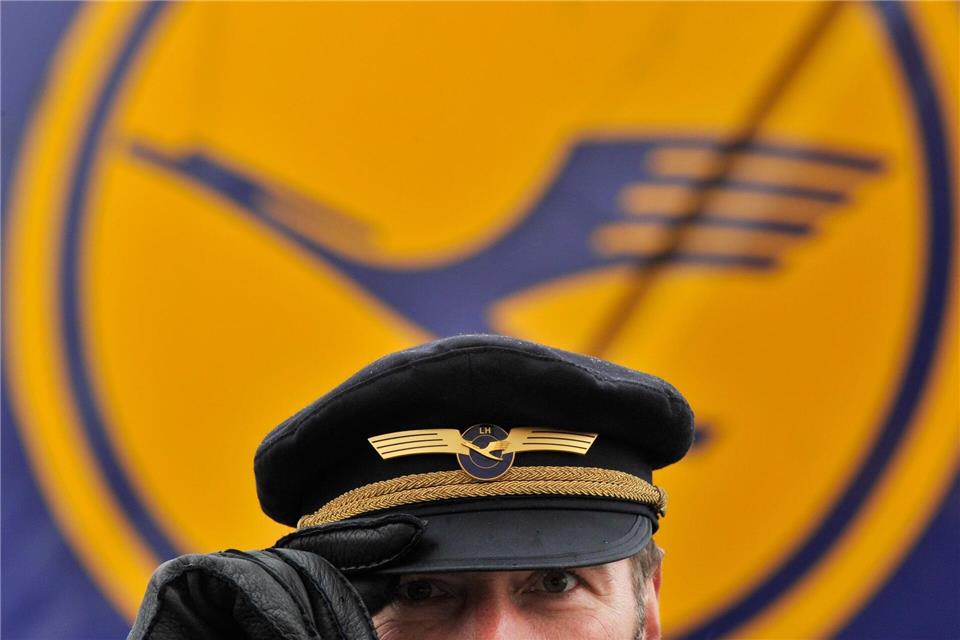 Piloten und Lufthansa sprechen wieder miteinander. picture alliance / Boris Roessler/dpa