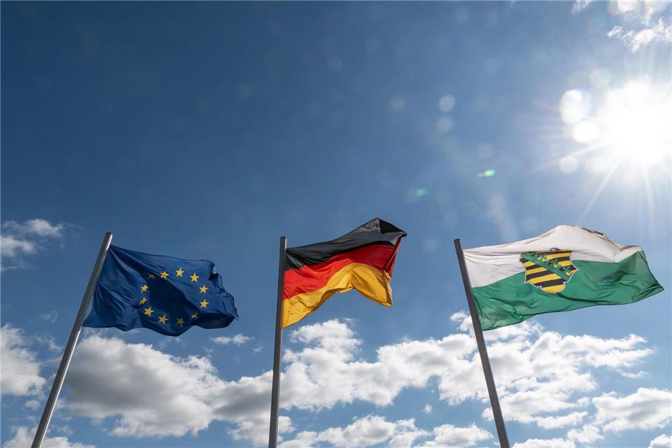 Pläne für den neuen EU-Haushalt bedrohen nach Ansicht sächsischer Politiker den Aufholprozess des Freistaates. (Symbolbild) Robert Michael/dpa-Zentralbild/ZB