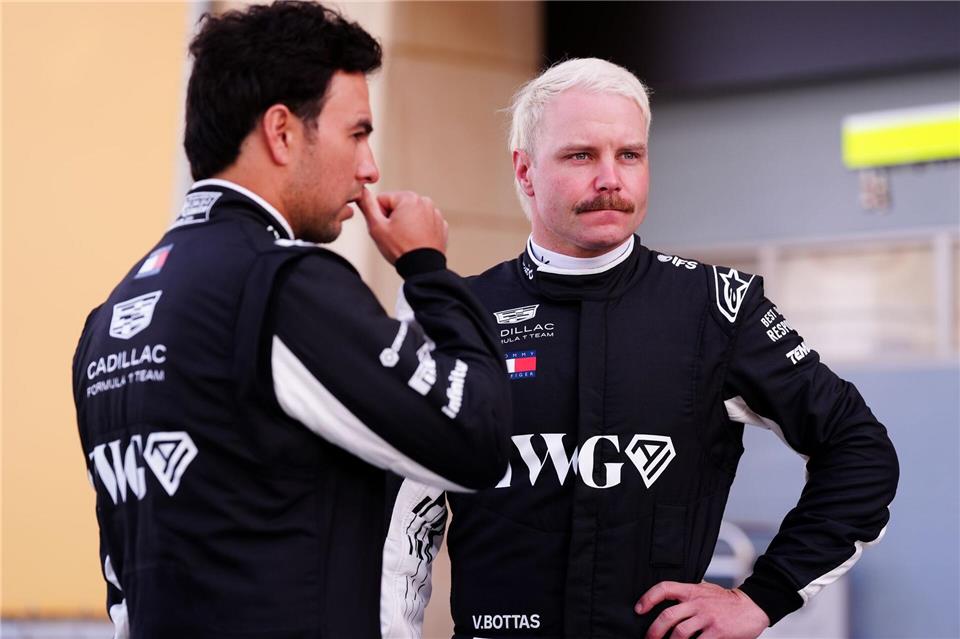 Plötzlich ohne Auto: Formel-1-Pilot Valtteri Bottas (r). (Archivbild)Bradley Collyer/PA Wire/dpa