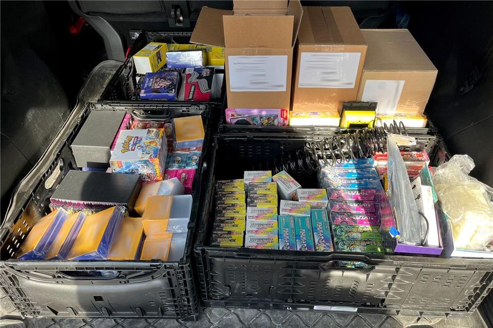 Pokémon-Karten sind begehrt und können viel Geld bringen.--/Hauptzollamt Singen/dpa