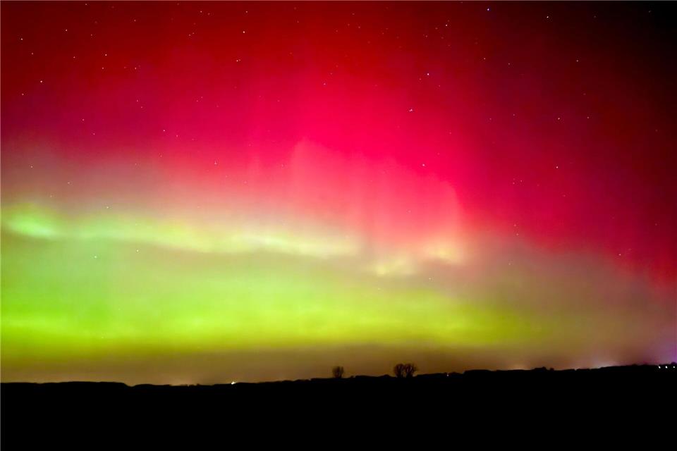Polarlichter leuchten über Sachsen-Anhalt.Thomas Schulz/dpa