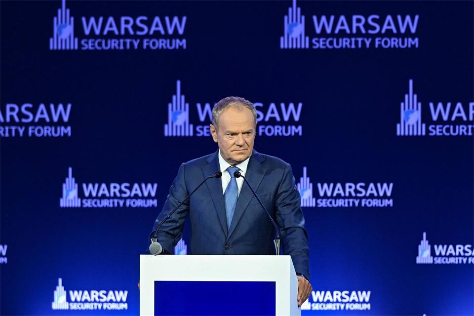 Polens Regierungschef Donald Tusk kündigte an, dass die mutmaßlichen Saboteure sich vor der polnischen Justiz verantworten müssten.Radek Pietruszka/PAP/dpa