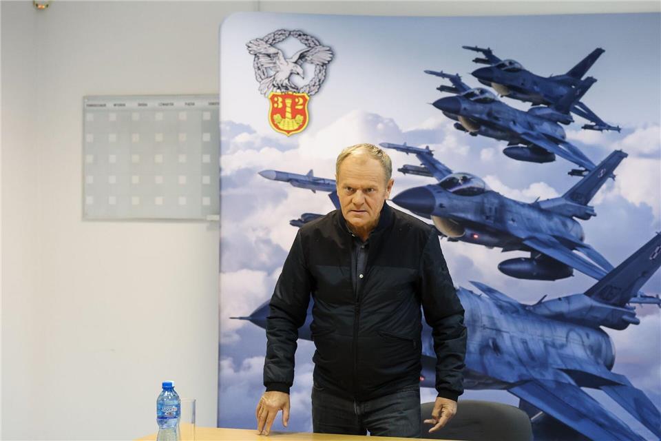 Polens Regierungschef Tusk glaubt nicht an Versehen der Russen - und lässt erneut Kampfjets aufsteigen. (Archivbild)Marian Zubrzycki/PAP/dpa