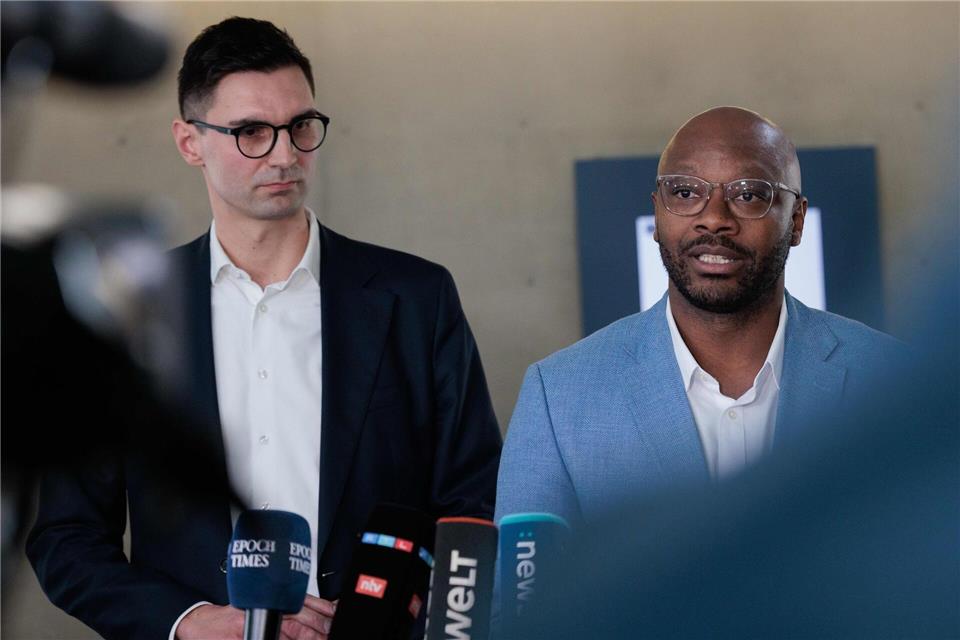 Politiker der Koalition zeigen sich enttäuscht über die Mineralölbranche.Carsten Koall/dpa