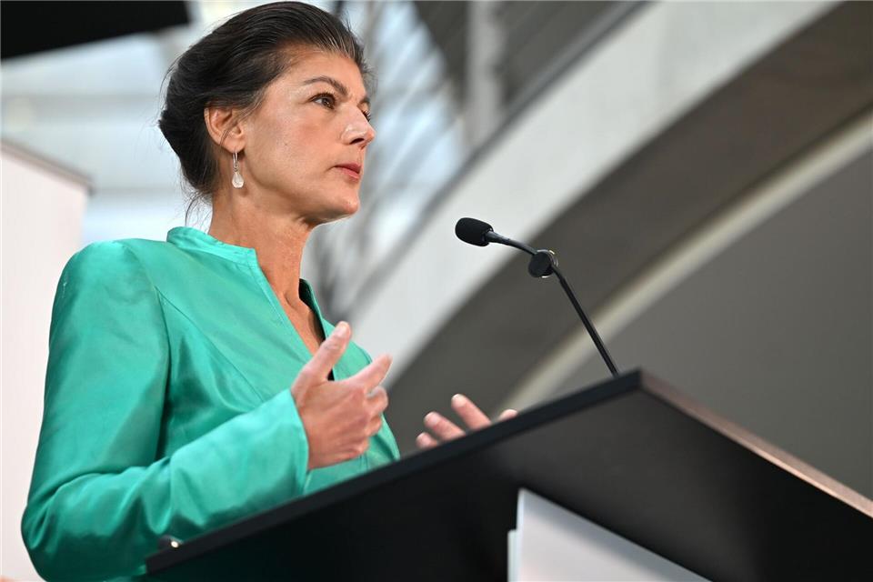 Politologe Hendrik Träger attestiert Sahra Wagenknecht ein zentralisiertes Politikverständnis. (Archivbild)Rabea Gruber/dpa