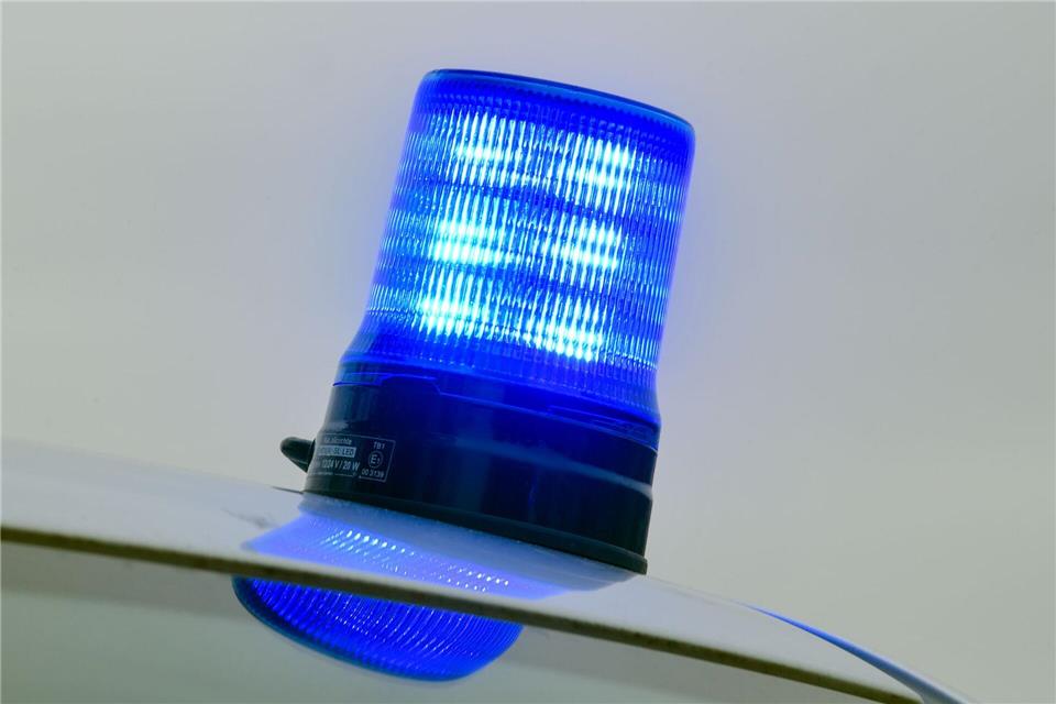 Polizei- und Feuerwehreinsatz nach Reizgas-Vorfall an Rostocker Schule (Symbolbild)Patrick Pleul/dpa-Zentralbild/dpa