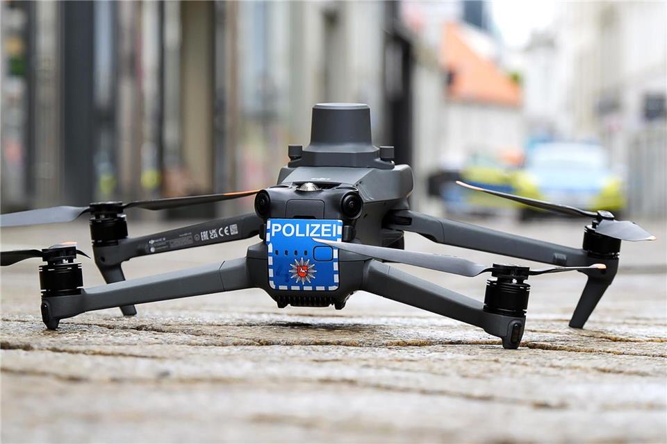 Polizeidrohnen werden in Niedersachsen und Bremen genutzt. (Archivbild)Jörn Hüneke/dpa