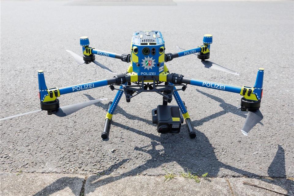 Polizeidrohnen werden von der Polizei zu Aufklärungs- und Ermittlungszwecken eingesetzt. (Symbolbild)Friso Gentsch/dpa