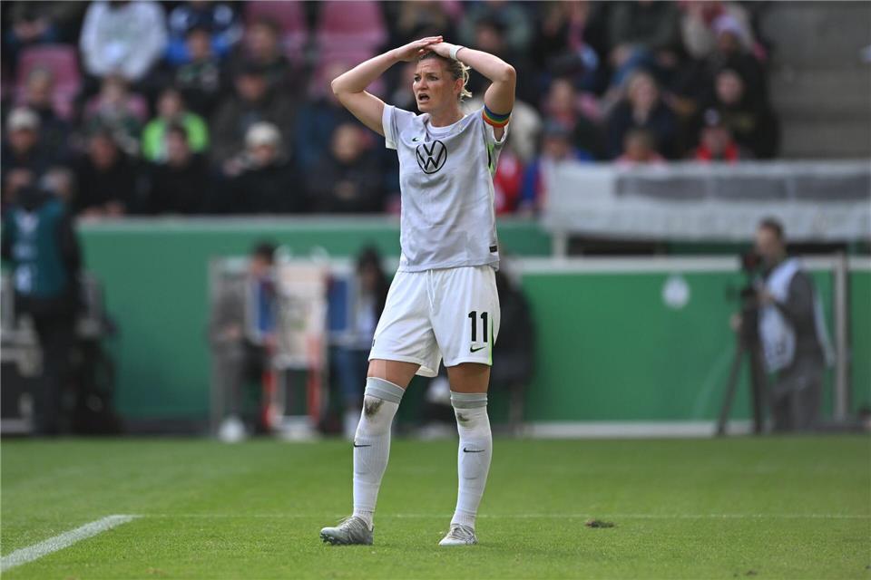 Popp und die Wolfsburgerinnen waren in der zweiten Halbzeit zu schwach für den FC Bayern.Fabian Strauch/dpa