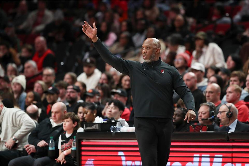 Portlands Trainer Chauncey Billups wurde im Zuge von Untersuchungen zu illegalem Glücksspiel festgenommen.Amanda Loman/AP/dpa