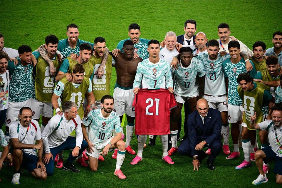Portugal widmete den Sieg im WM-Sechzehntelfinale gegen Kroatien dem vor einem Jahr tödlich verunglückten Diogo Jota.Sammy Kogan/The Canadian Press/AP/dpa