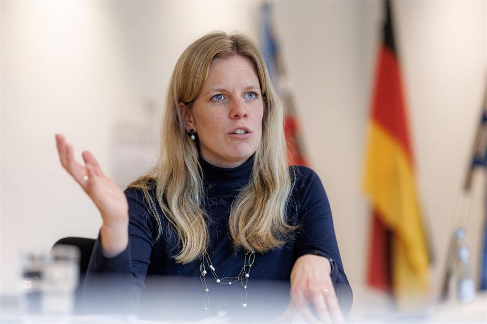 Präsentiert eine durchwachsene Erntebilanz 2026: Landwirtschaftsministerin Schmachtenberg. (Archivbild)Markus Scholz/dpa