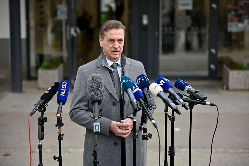 Premier Golob erhob nach der Wahl den Regierungsanspruch, es ist aber fraglich, ob im neuen Parlament die dafür nötige Mehrheit hat. Denes Erdos/AP/dpa