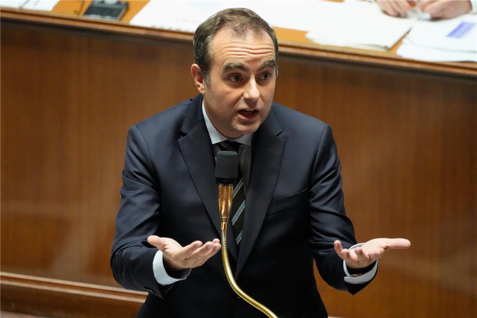 Premier Lecornu muss sich einem Misstrauensvotum in der Nationalversammlung stellen.Michel Euler/AP/dpa