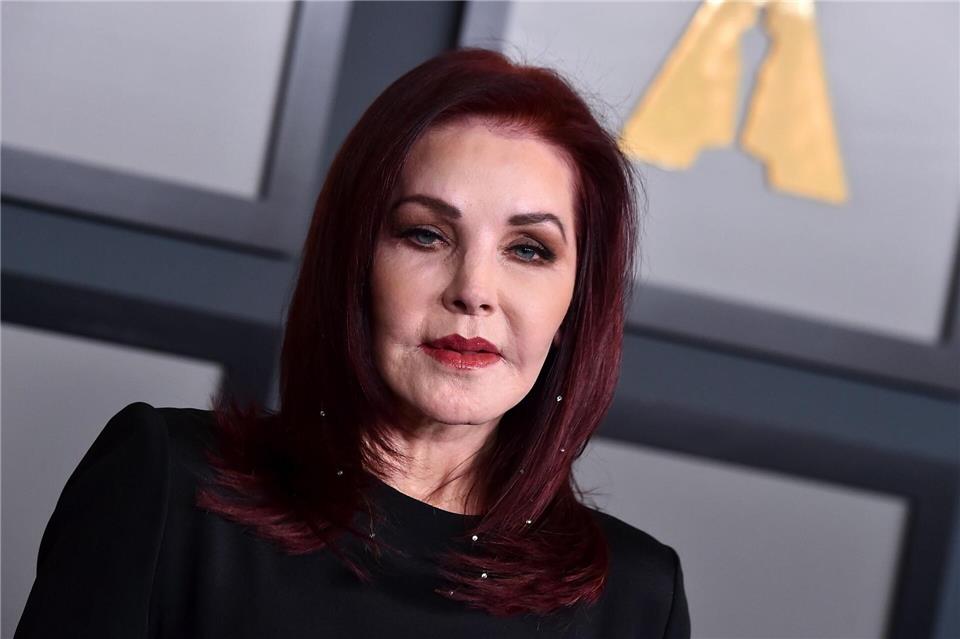 Priscilla Presleys Tochter Lisa Marie war Anfang 2023 nach einer Operation gestorben. (Archivbild)Jordan Strauss/Invision/AP/dpa