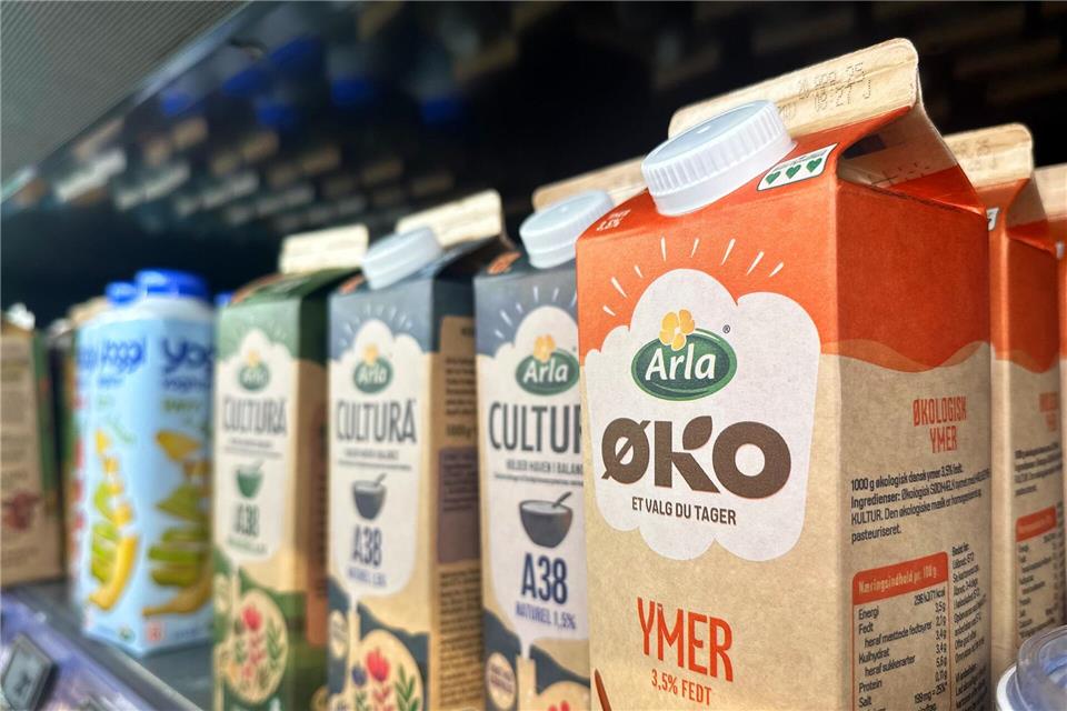 Produkte von Arla findet man in quasi jedem dänischen Supermarkt. (Symbolbild)Steffen Trumpf/dpa