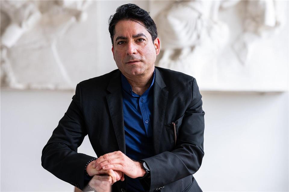 Professor Mouhanad Khorchide ist Gründungsdekan der neuen Islamisch-Theologischen Fakultät der Uni Münster. (Archivbild)Guido Kirchner/dpa