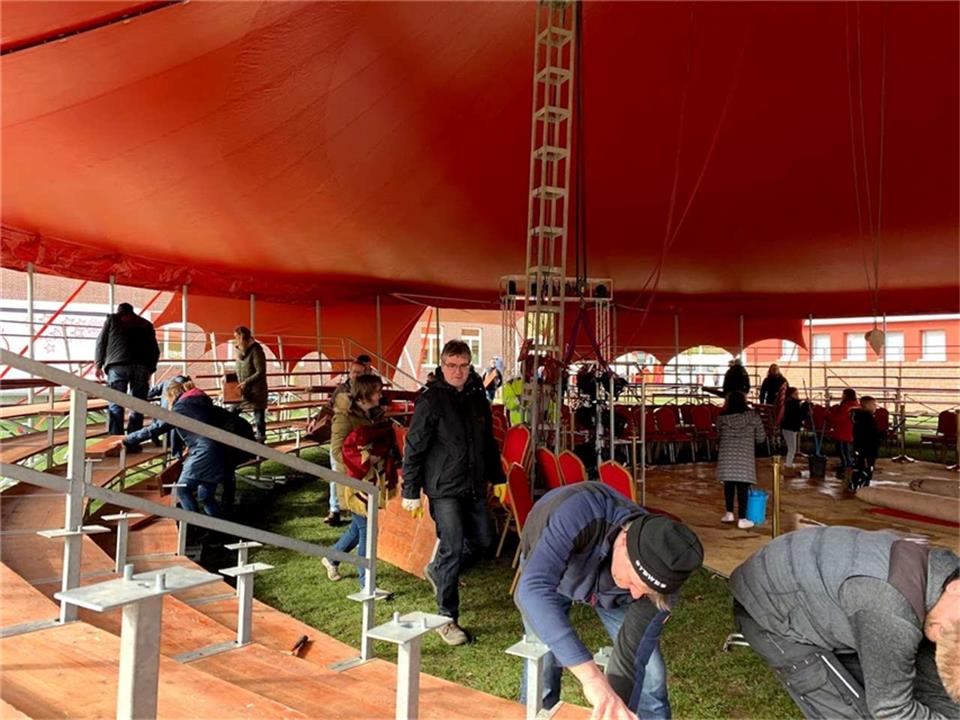Projekt-Zirkus Lollipop an der Silvesterschule