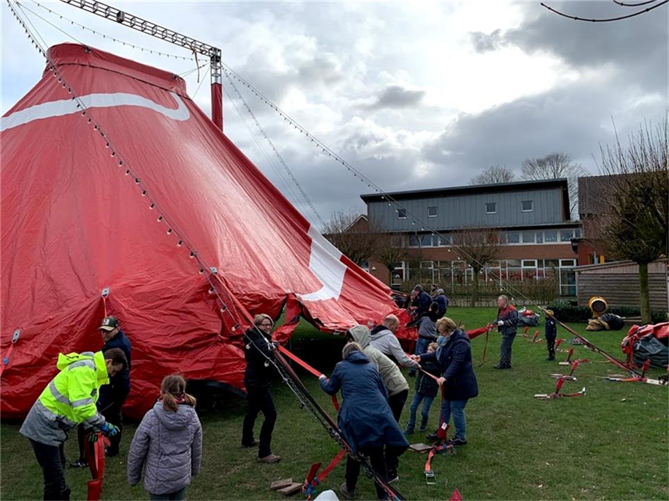 Projekt-Zirkus Lollipop an der Silvesterschule