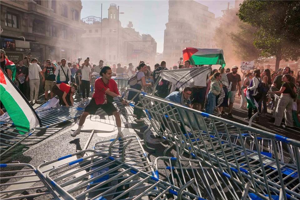 Propalästinensische Demonstranten hatten für den Abbruch der letzten Vuelta-Etappe gesorgt.Manu Fernandez/AP/dpa