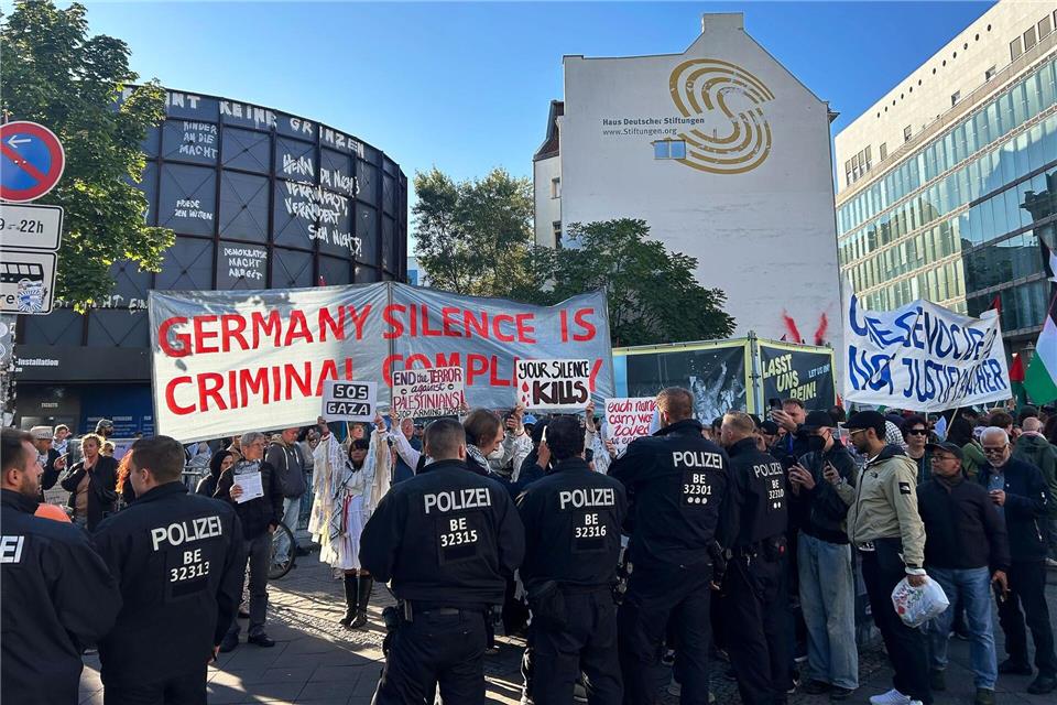 Propalästinensische Demonstration in Berlin. Marion van der Kraats/dpa