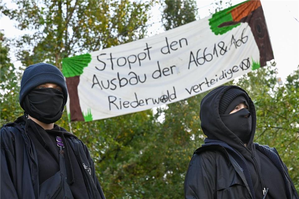 Protest in Frankfurt (Archivbild). Der Riederwaldtunnel ist ein seit Jahrzehnten umstrittenes Bauprojekt.Arne Dedert/dpa