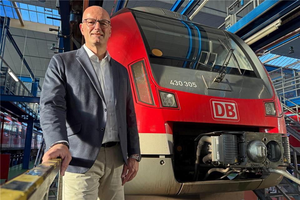 Pünktlichkeit sei bei ihm Chefsache, sagte S-Bahn-Chef Hendrik Penner. Michael Brandt/dpa