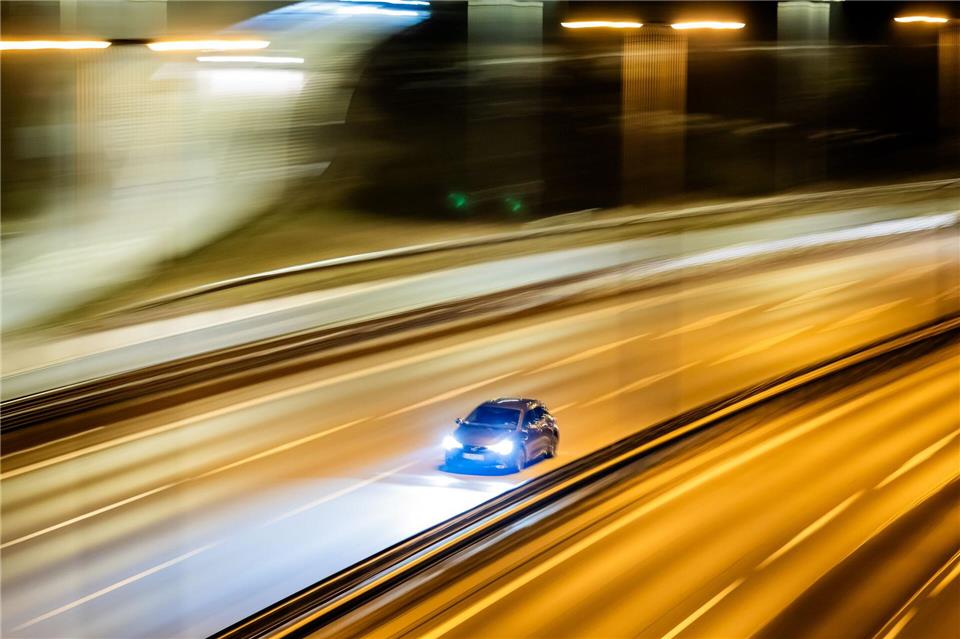 Punkte in Flensburg kann man etwa bekommen, wenn man zu schnell unterwegs ist. (Symbolbild)Christoph Soeder/dpa