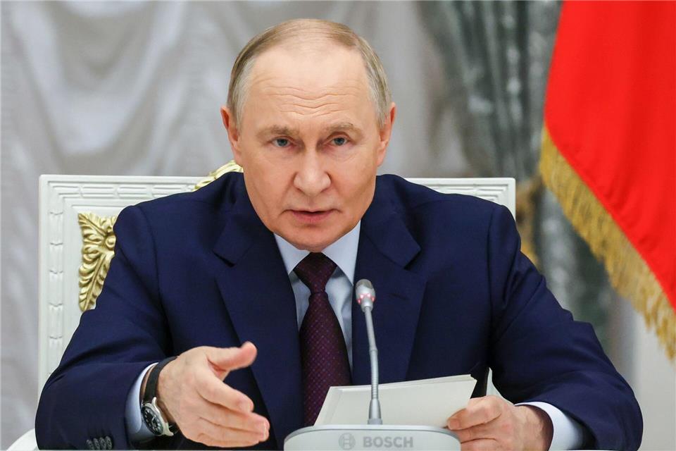 Putin warnt vor „Dekolonisierung“ seines Landes. Vyacheslav Prokofyev/Pool Sputnik Kremlin/AP/dpa