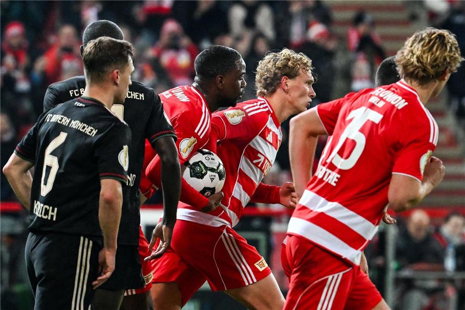 Querfeld (M.) traf für Union doppelt.Soeren Stache/dpa