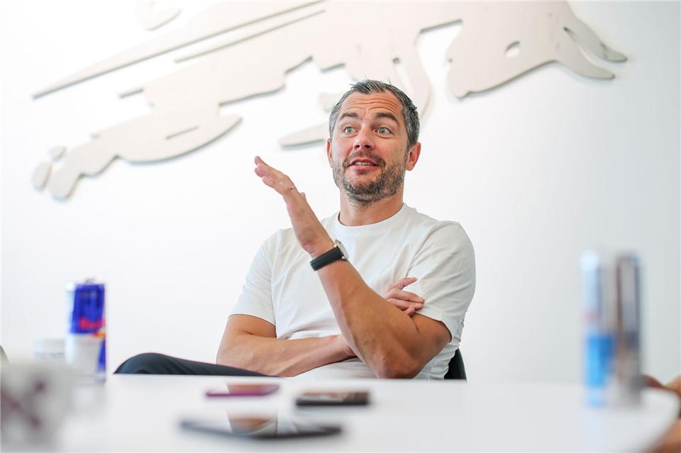 RB-Geschäftsführer Schäfer: Wollten wieder Back to the Roots RB-Geschäftsführer Marcel Schäfer baut wieder auf junge SpielerJan Woitas/dpa