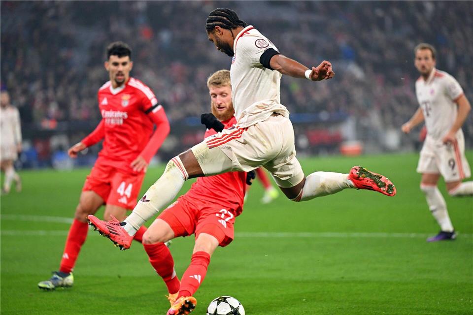 RB Leipzig und der VfB Stuttgart sollen an Jan-Niklas Beste (M) von Benfica Lissabon interessiert sein.Sven Hoppe/dpa