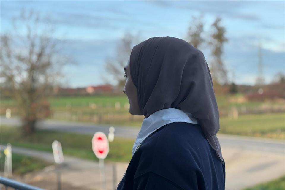 Raghad Hussen würde ihre Familie gerne wieder vereinen, doch ihr Mann kann zurzeit nicht nach Deutschland einreisen.