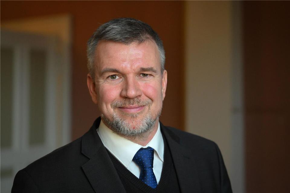 Ralf Reinhardt (SPD) möchte zum dritten Mal Landrat von Ostprignitz-Ruppin werden. (Archivbild)Soeren Stache/dpa